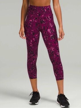 Lululemon Base Pace High-Rise Crop 23" 
Size 14